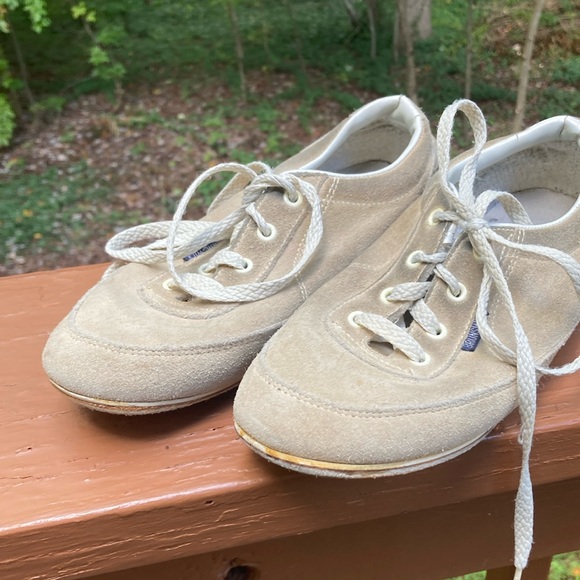 Brunswick tan suede bowling shoes - Picture 1 of 9